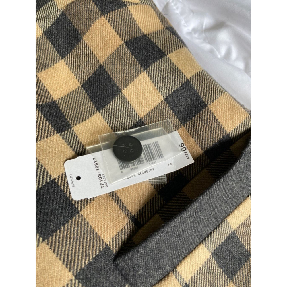Pendleton 100% Virgin Wool Grid Plaid Button Up S… - image 7